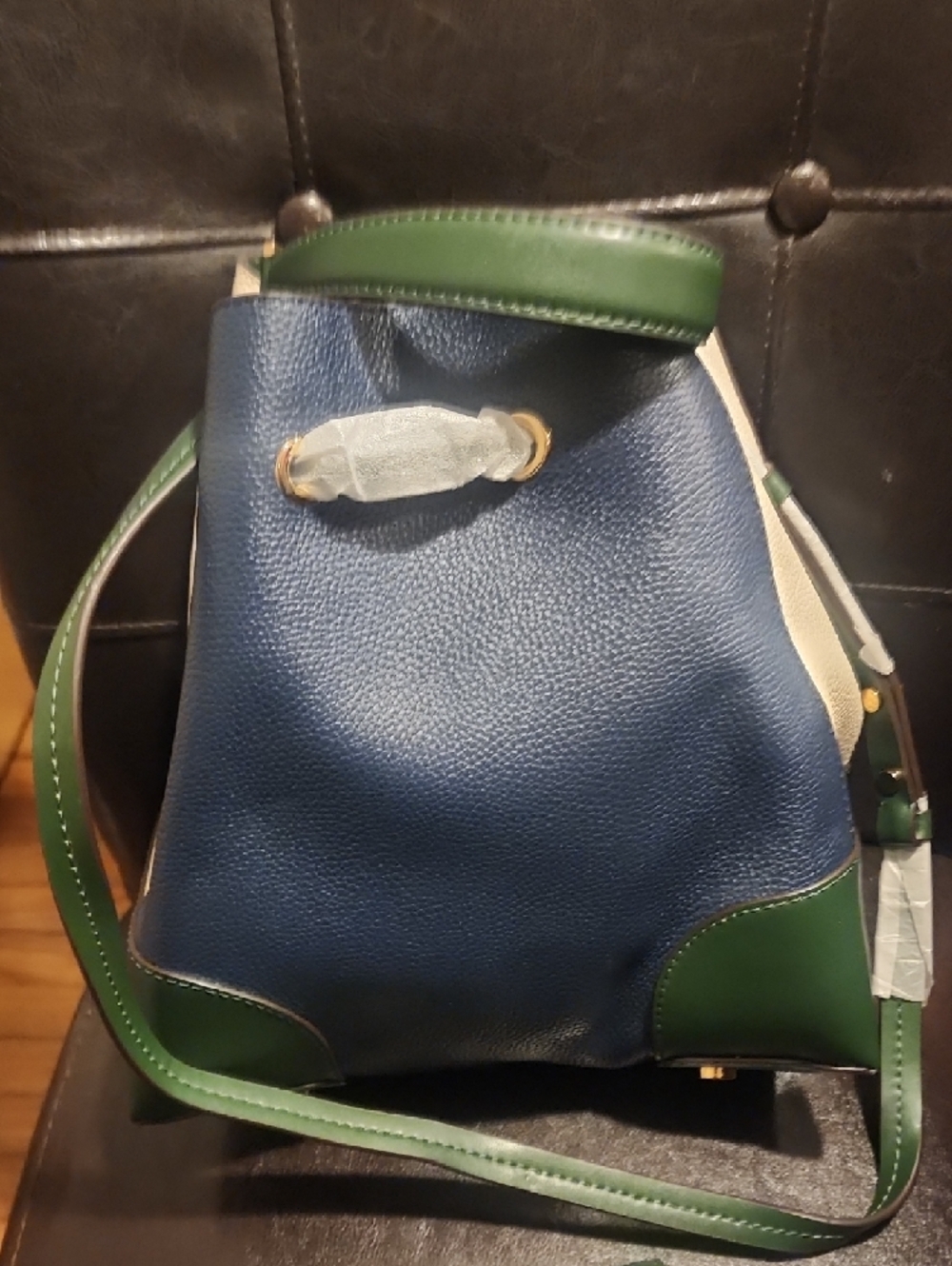 Michael Kors Navy and Green Leather Bucket Crossbody Bag - Picture 6 of 10
